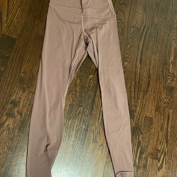 Lululemon Wunder Unders, size 8, “Antique Bark” Nulux high rise - VGUC - Picture 2 of 8